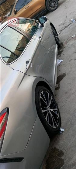 تۆیۆتا کامری